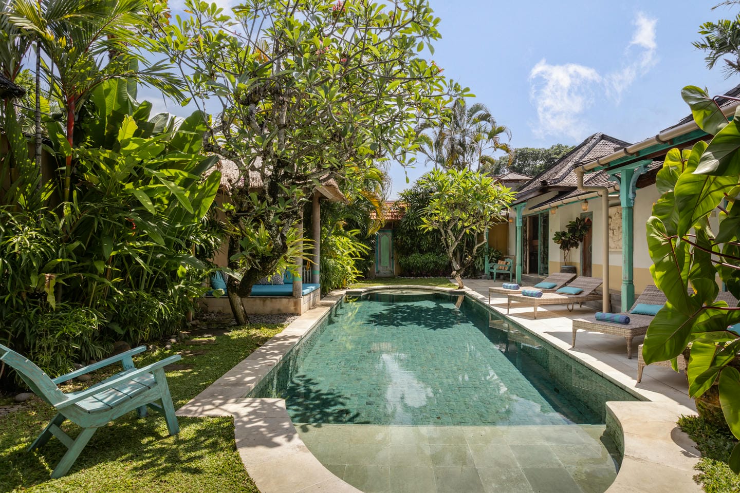 READY NOW 3 BEDROOM VILLA FOR SALE LEASEHOLD IN SEMINYAK BE-2623