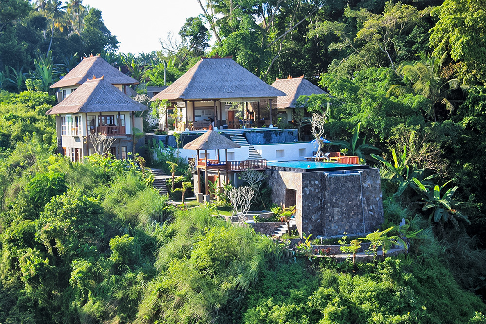 INFINITY POOL 5 BEDROOM VILLA FOR SALE FREEHOLD IN UBUD BE-2649