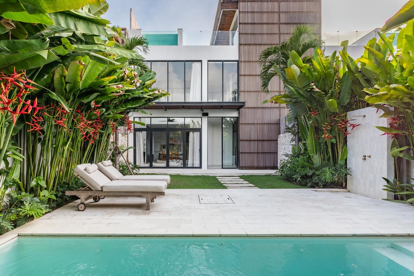 READY NOW 3 BEDROOM VILLA FOR SALE LEASEHOLD IN CANGGU BE-2962